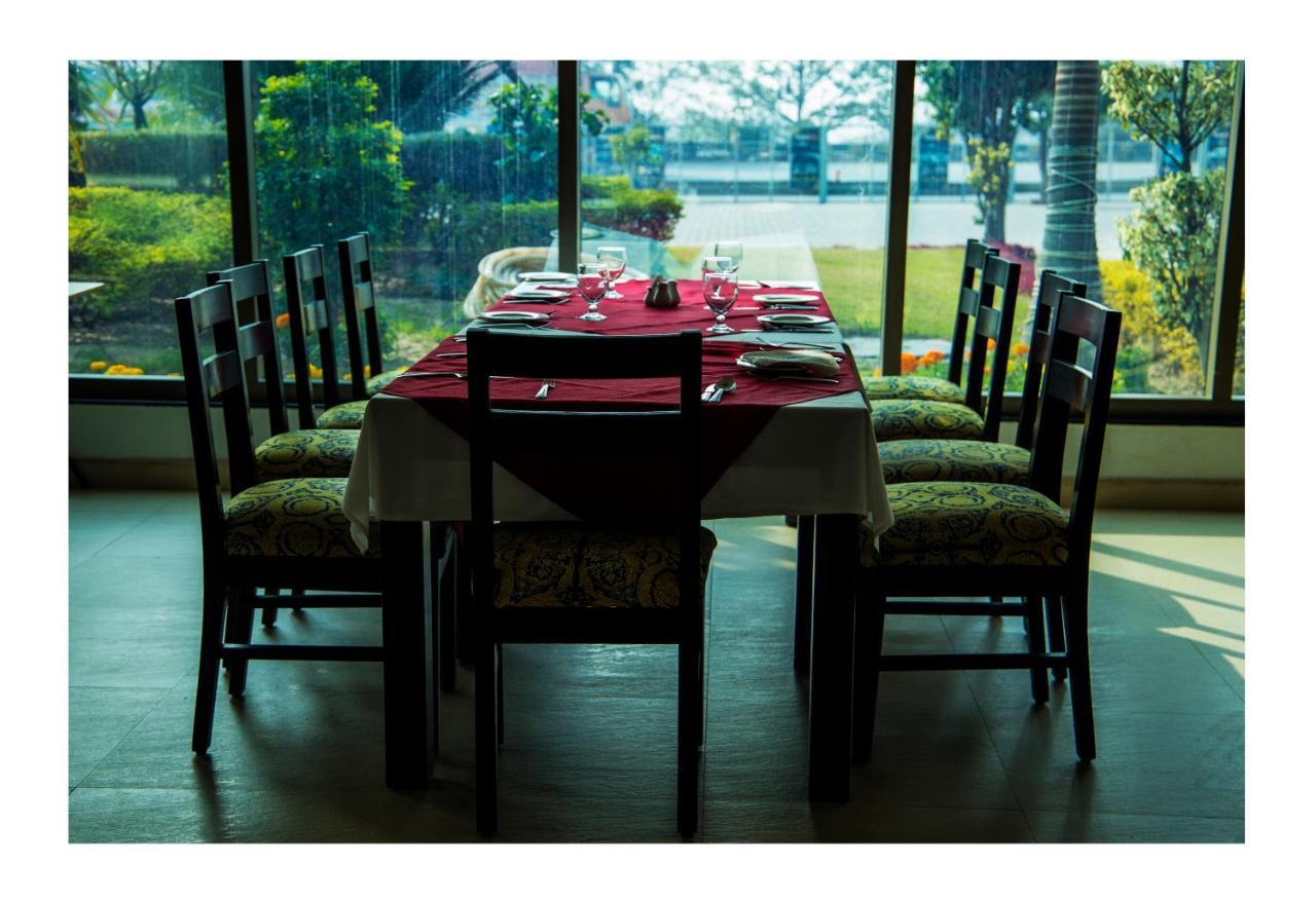Hotel Akbars Kinara Sialkot Εξωτερικό φωτογραφία